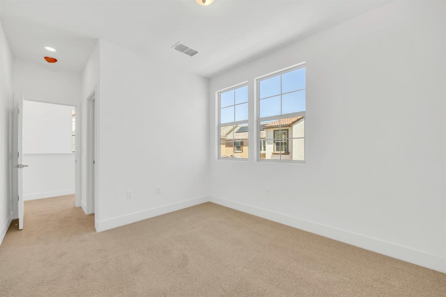 Detail Gallery Image 19 of 29 For 10592 Trill Way, Elk Grove,  CA 95757 - 3 Beds | 2/1 Baths