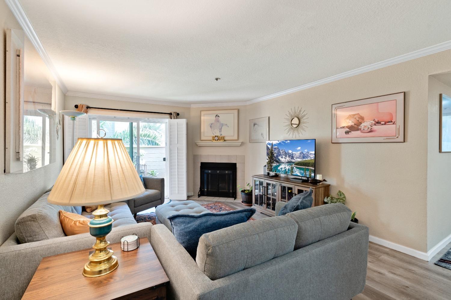 Photo #6: 225055587 Listing: Photo #6