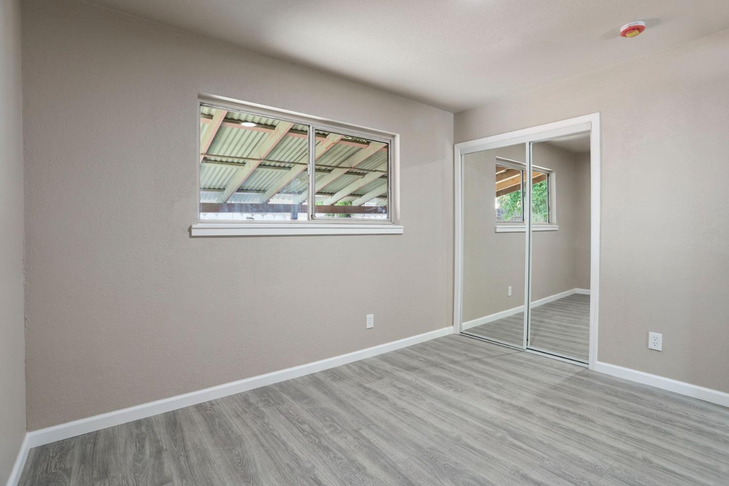 Detail Gallery Image 20 of 27 For 2717 Indiana St, Stockton,  CA 95206 - 4 Beds | 2 Baths