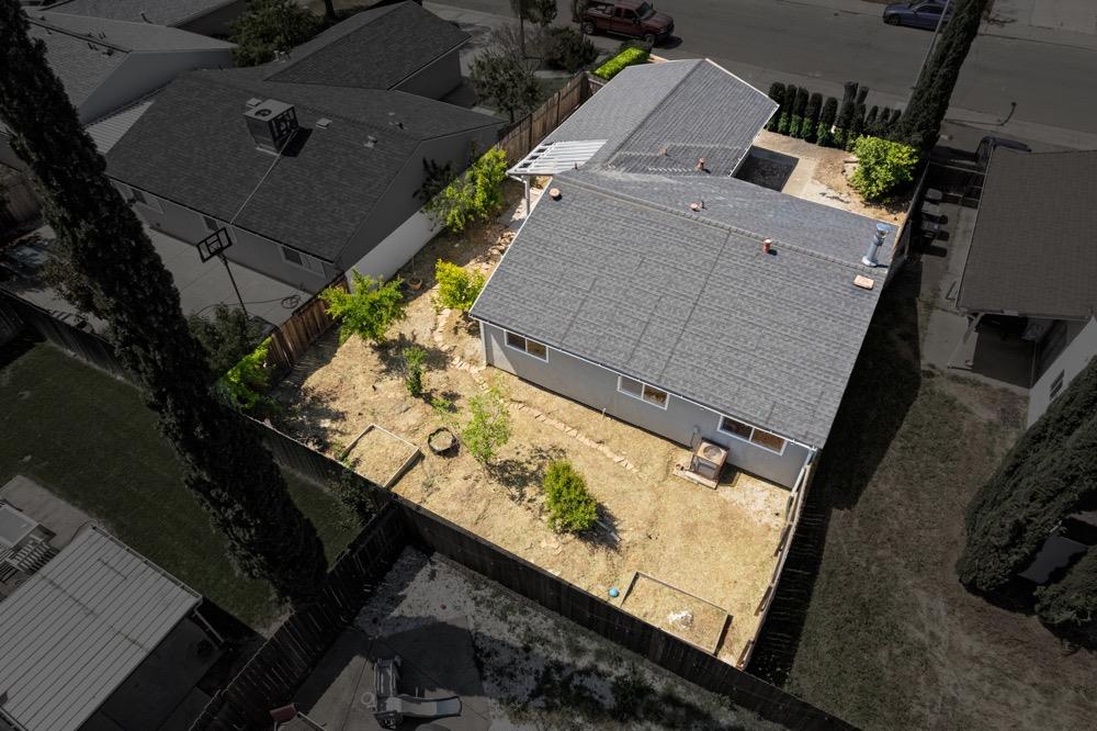 Henley Way, Sacramento, California image 28