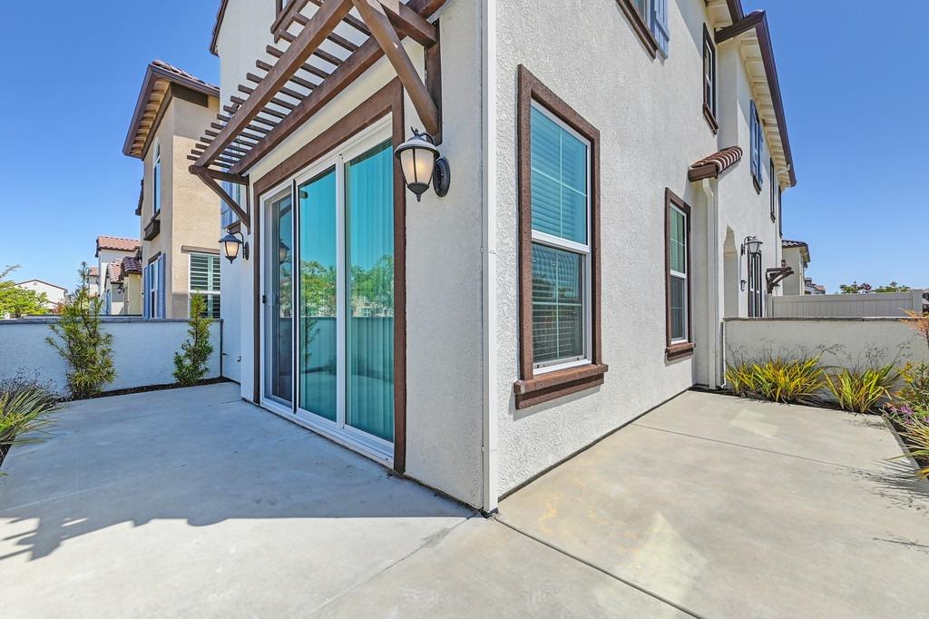 Rhapsody Drive, Roseville, California image 38