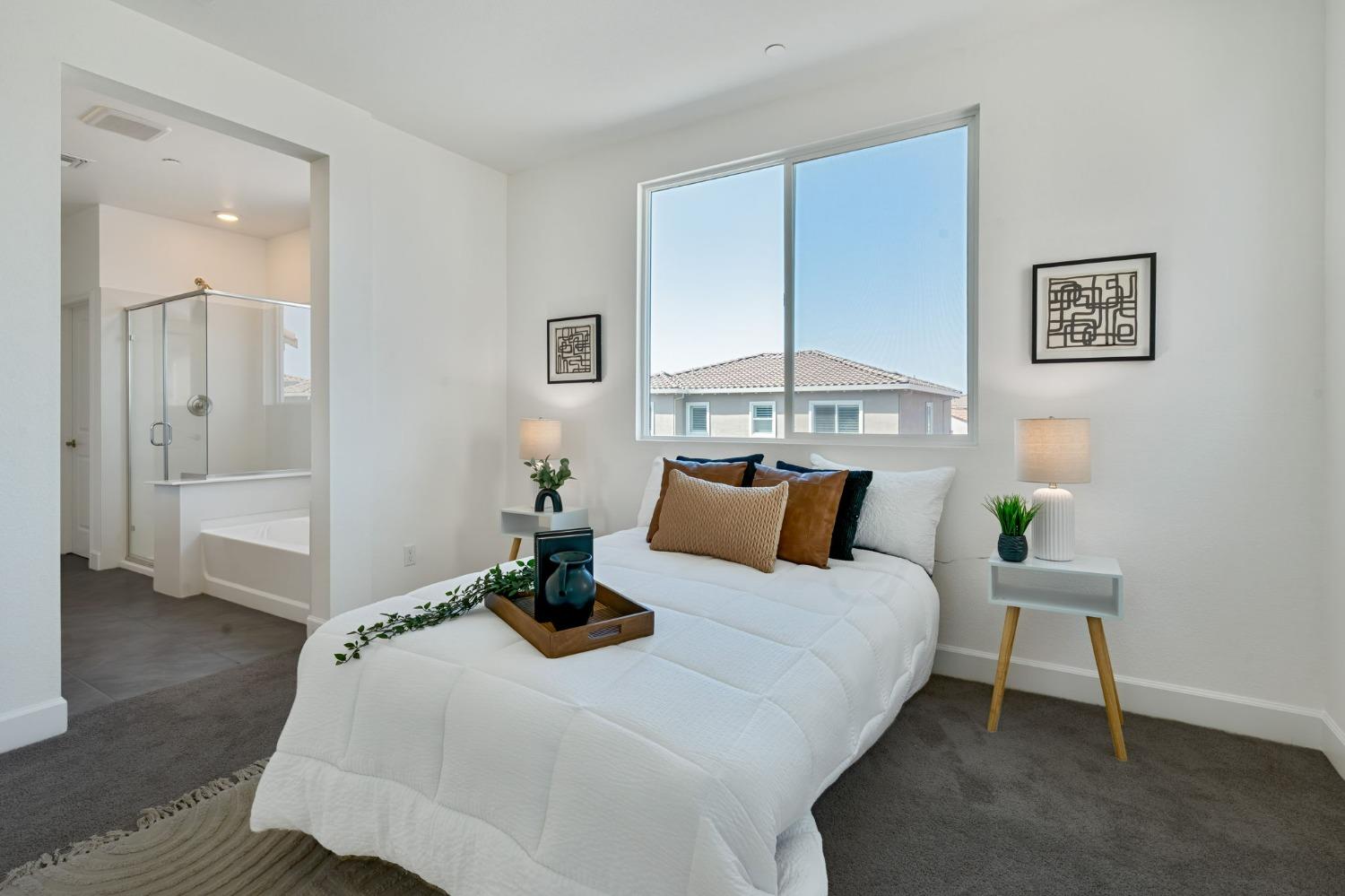 Detail Gallery Image 17 of 38 For 1719 Duchamp Way, Lodi,  CA 95242 - 5 Beds | 3/1 Baths