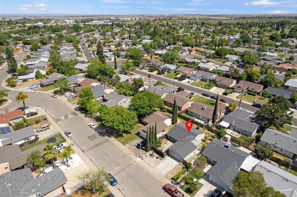 Henley Way, Sacramento, California image 27