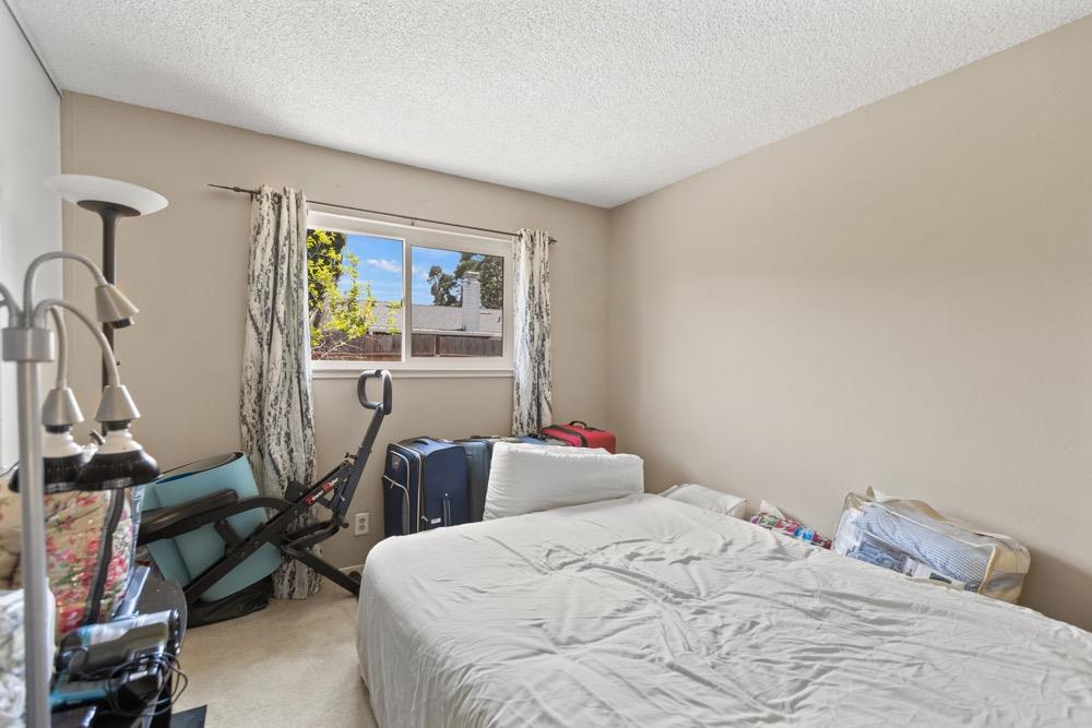 Henley Way, Sacramento, California image 18