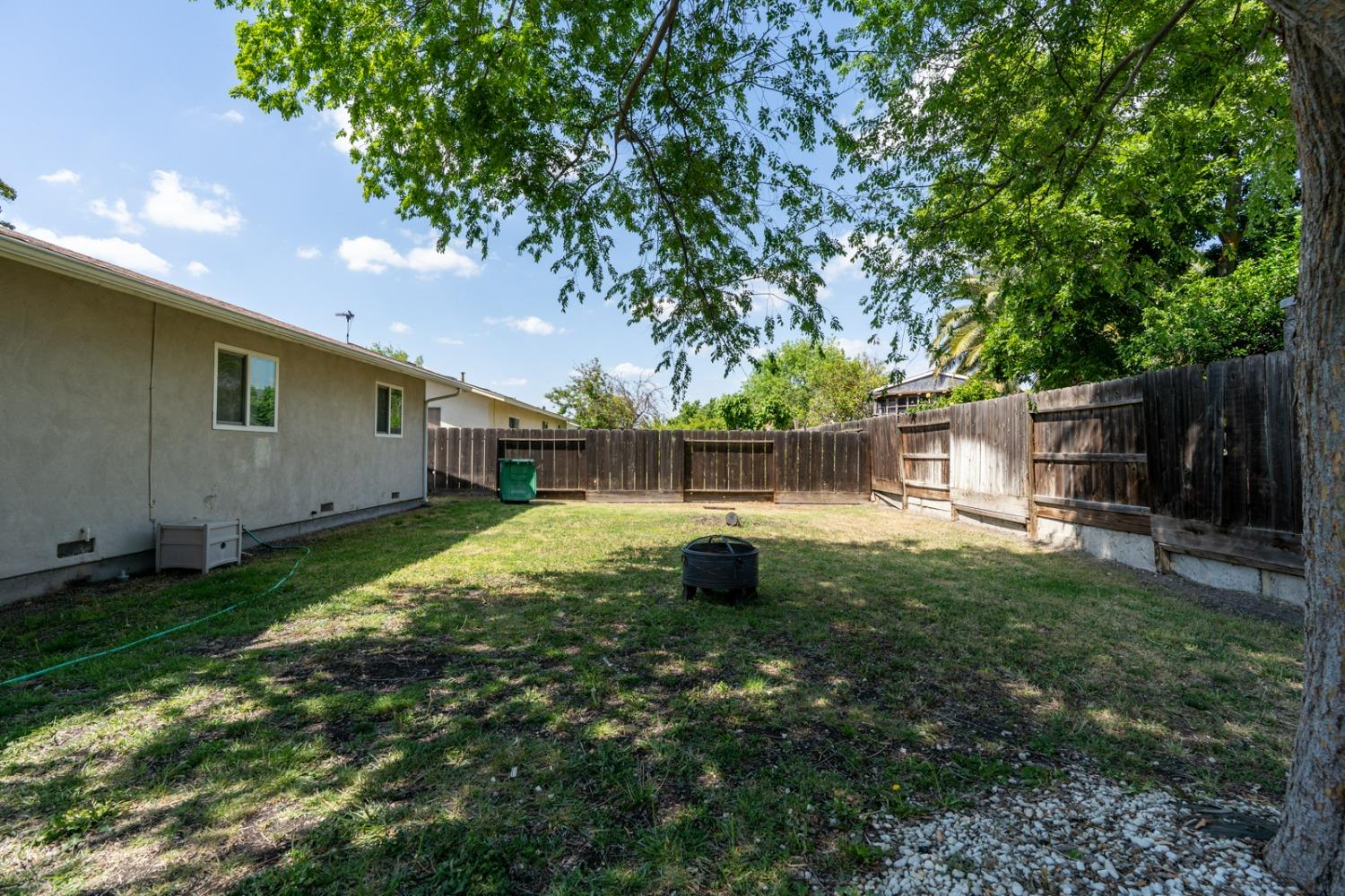 Madera Avenue, Dos Palos, California image 14