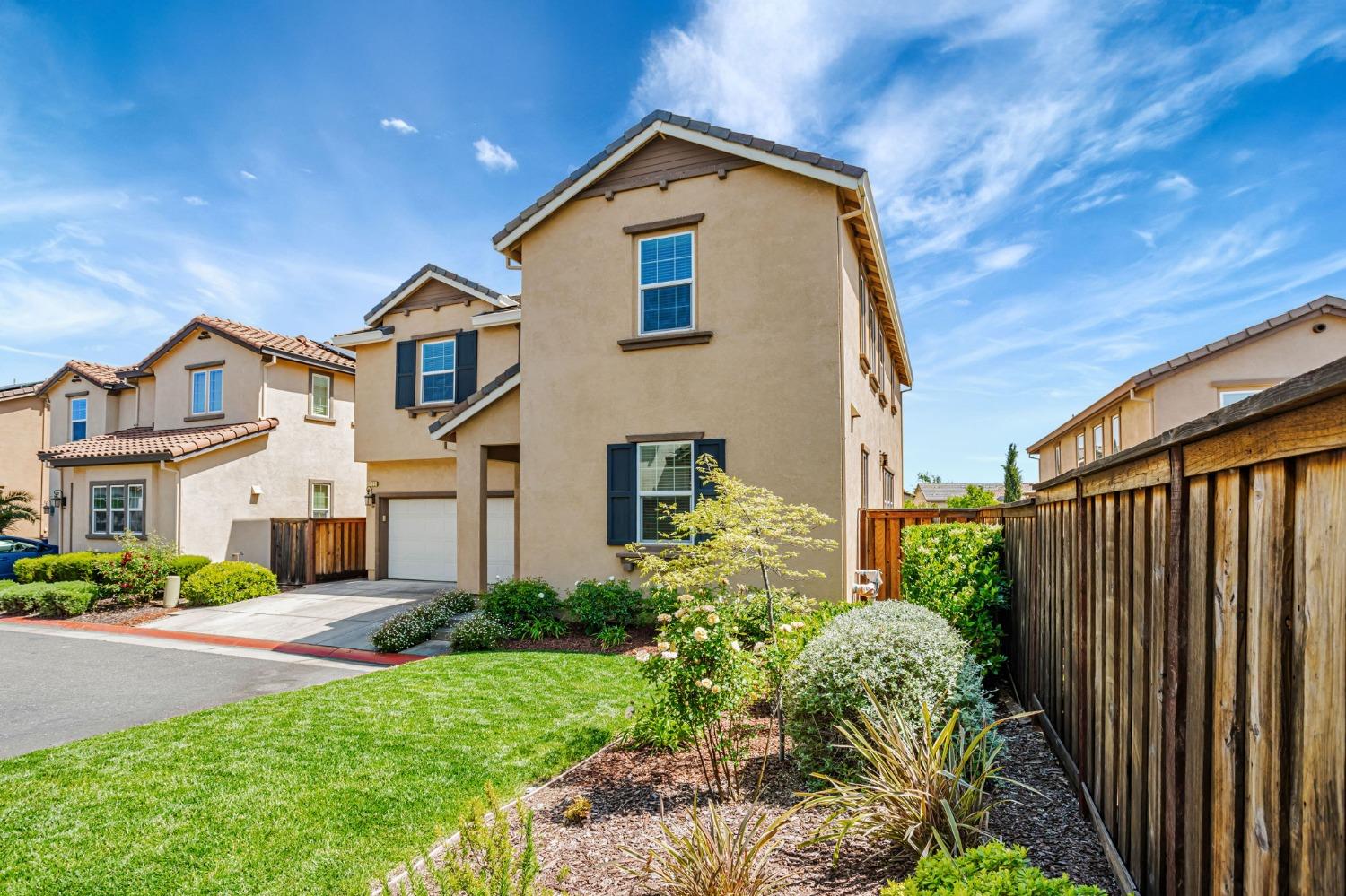 Willow Bridge Drive, Folsom, California image 40