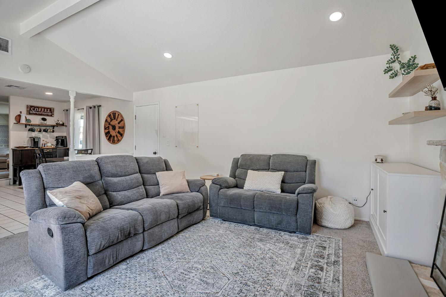 Regatta Drive, Sacramento, California image 7