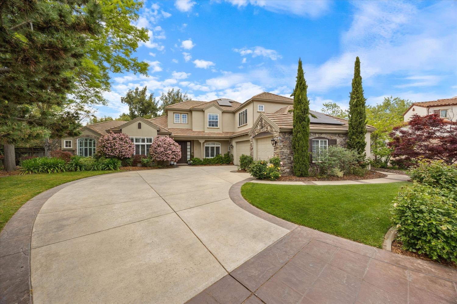 Tuscan Lane, Sacramento, California image 3