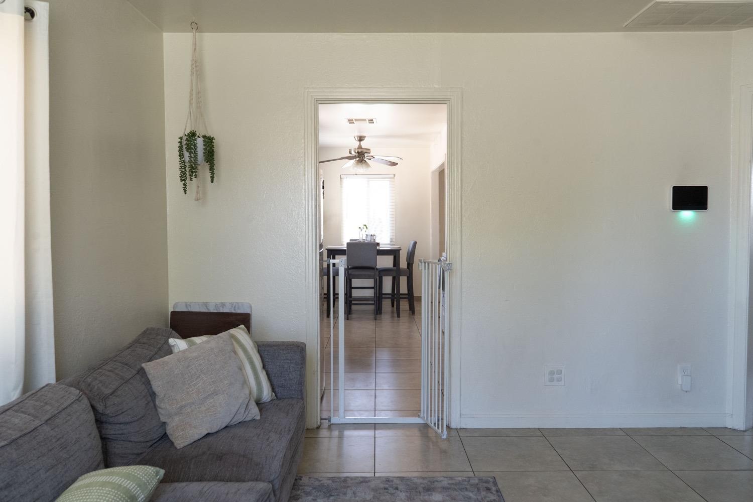 Idalou Avenue, Modesto, California image 23