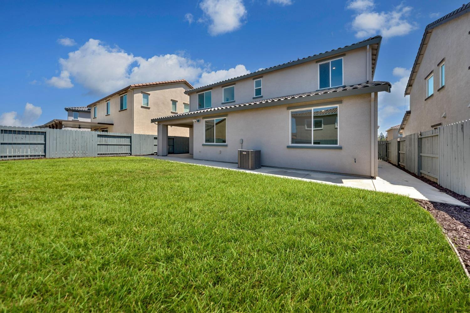 Detail Gallery Image 37 of 38 For 1719 Duchamp Way, Lodi,  CA 95242 - 5 Beds | 3/1 Baths