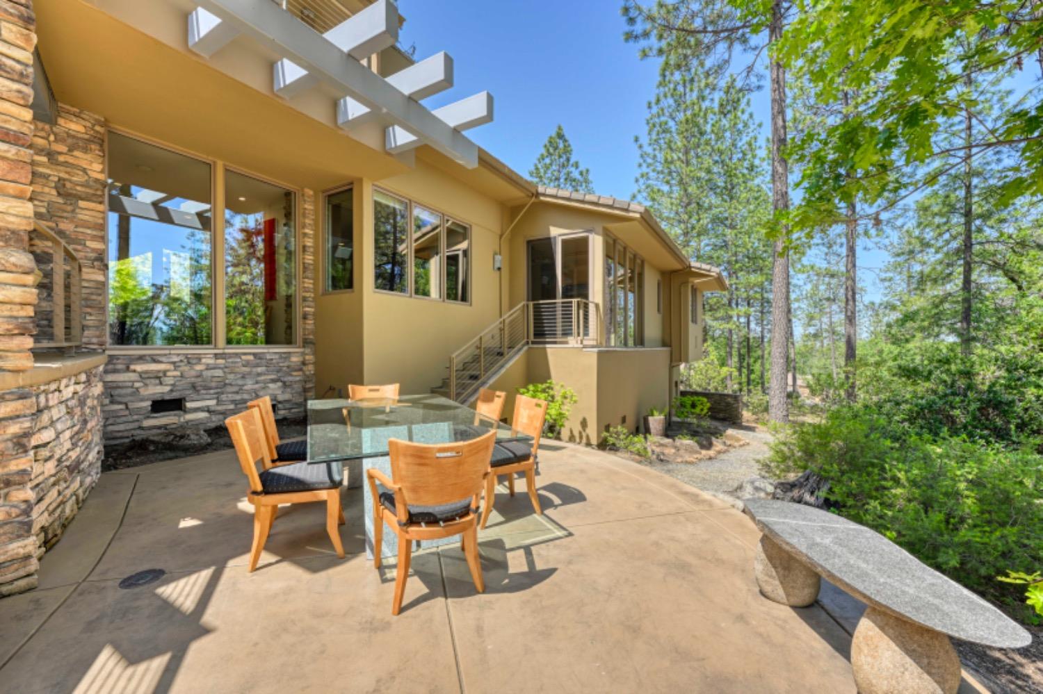 Detail Gallery Image 18 of 87 For 15090 Grand Knoll Dr, Meadow Vista,  CA 95722 - 4 Beds | 4/1 Baths