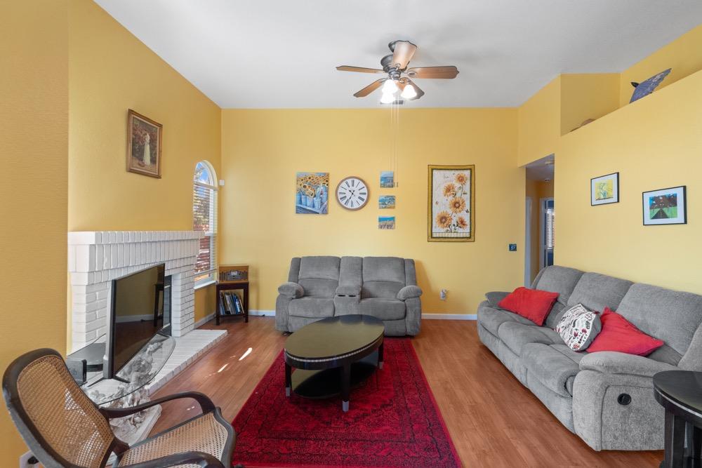 Ventnor Court, Sacramento, California image 17
