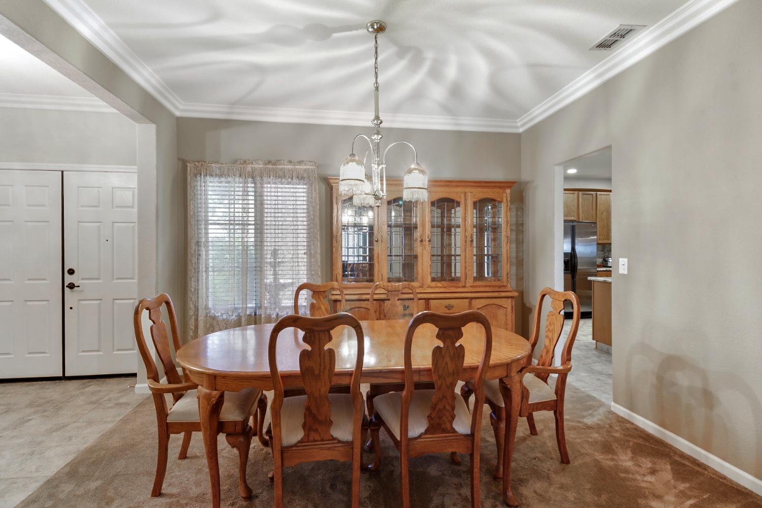Detail Gallery Image 22 of 62 For 9329 Mainline Dr, Elk Grove,  CA 95624 - 4 Beds | 2 Baths