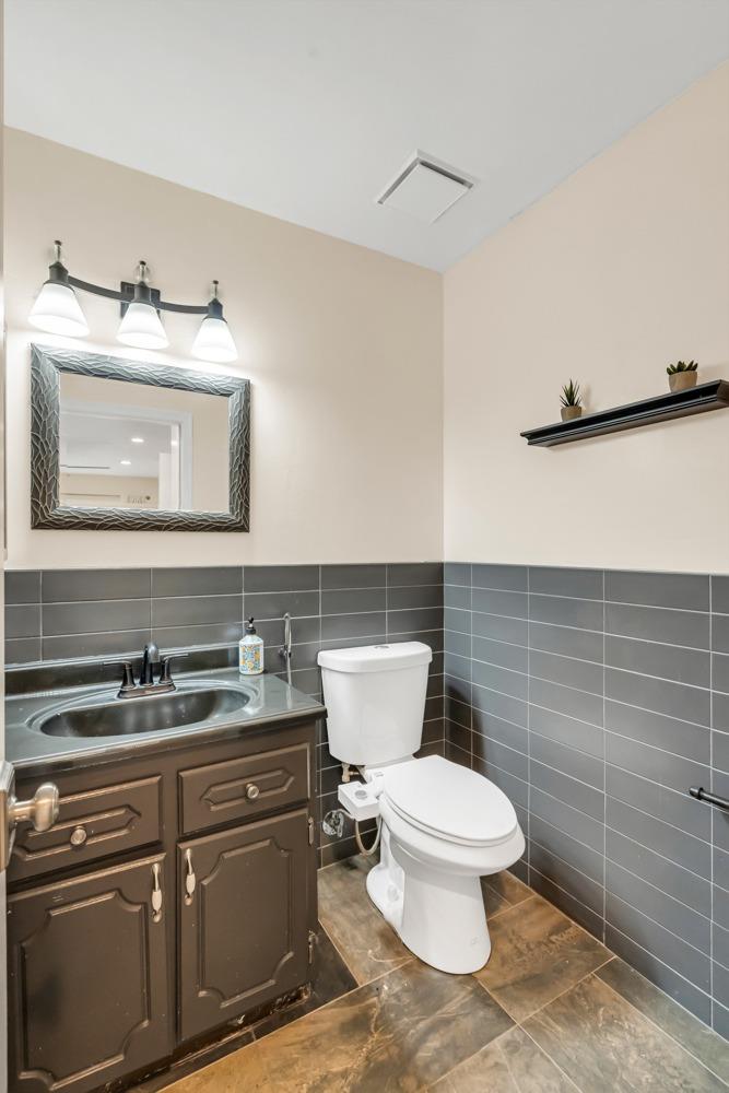 Susanna Court, Citrus Heights, California image 18