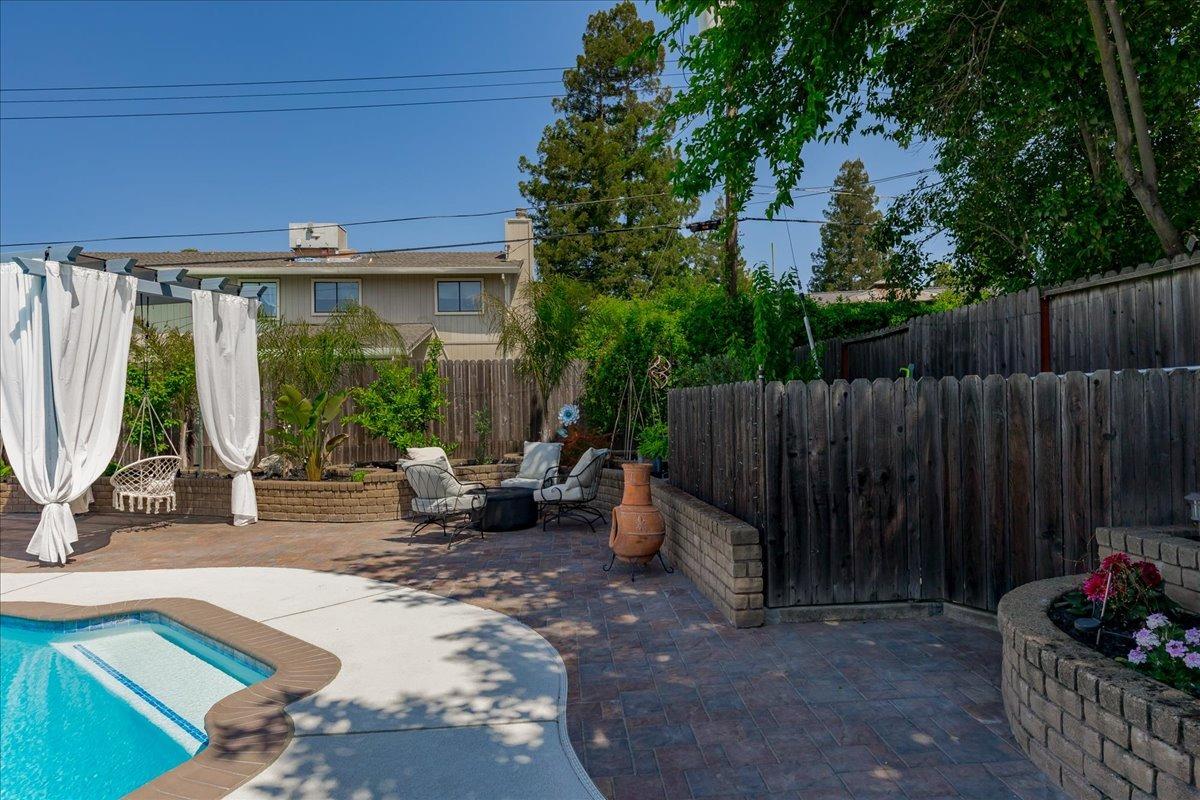 Midiron Drive, Fair Oaks, California image 32