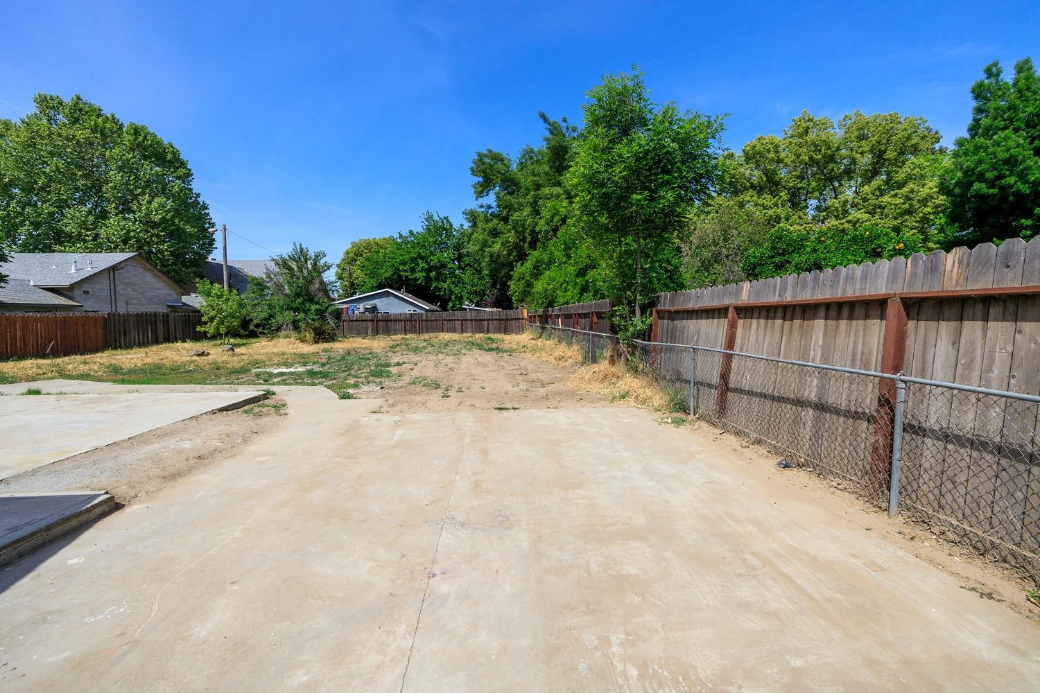 Mill Street, Denair, California image 32