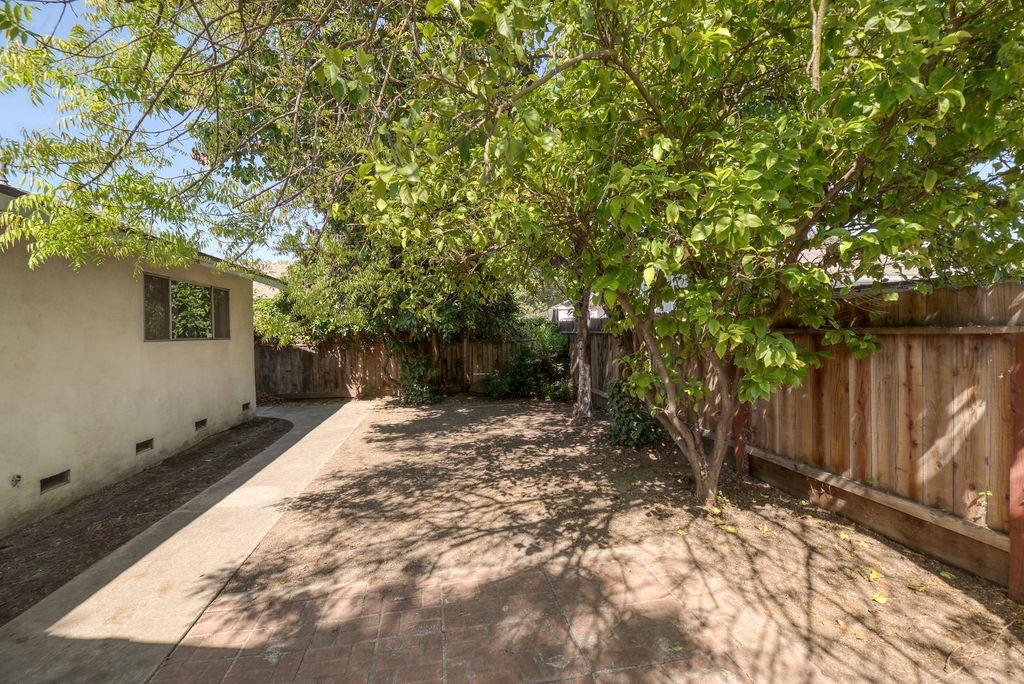 E Orangeburg Avenue, Modesto, California image 39
