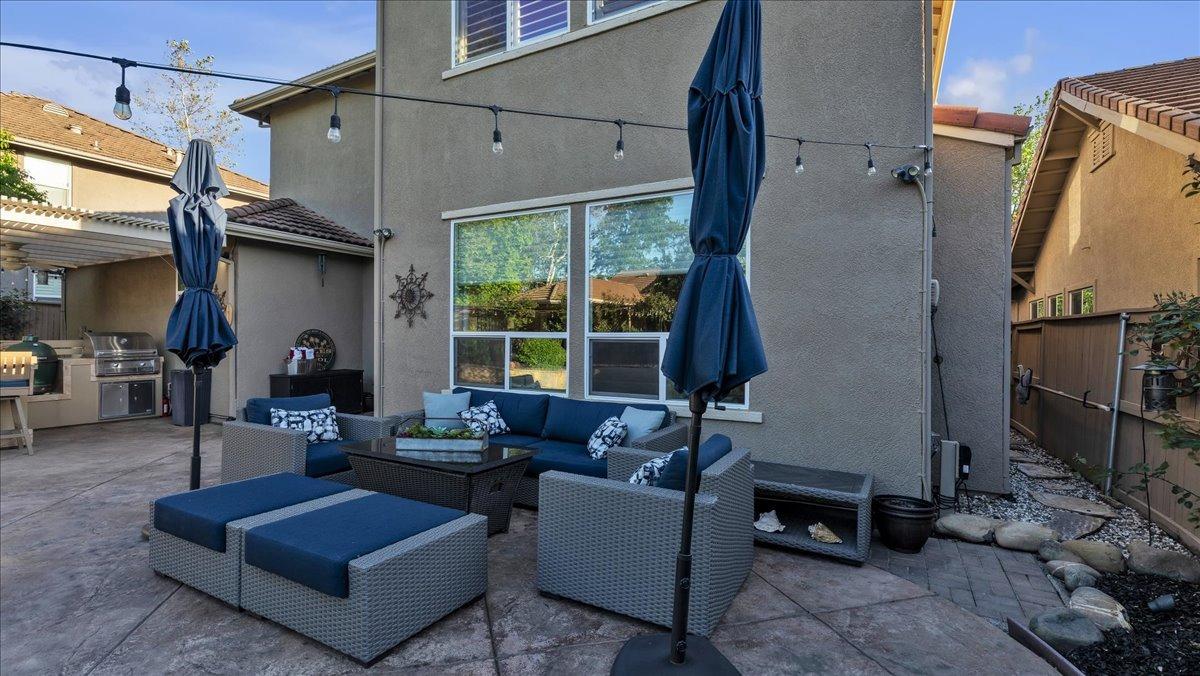 Mendes Court, Folsom, California image 42