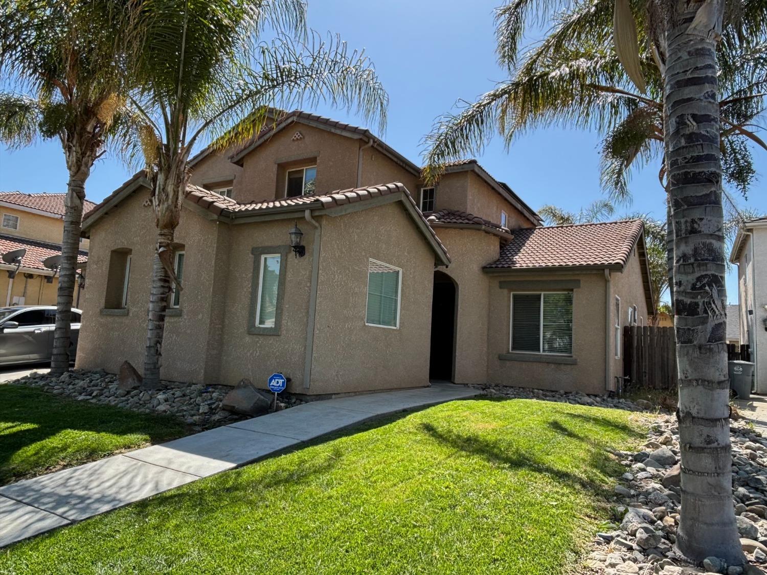 San Bernardino Street, Los Banos, California image 3