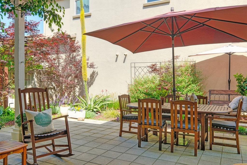 Detail Gallery Image 43 of 74 For 3438 Forney Way, Sacramento,  CA 95816 - 3 Beds | 2/1 Baths