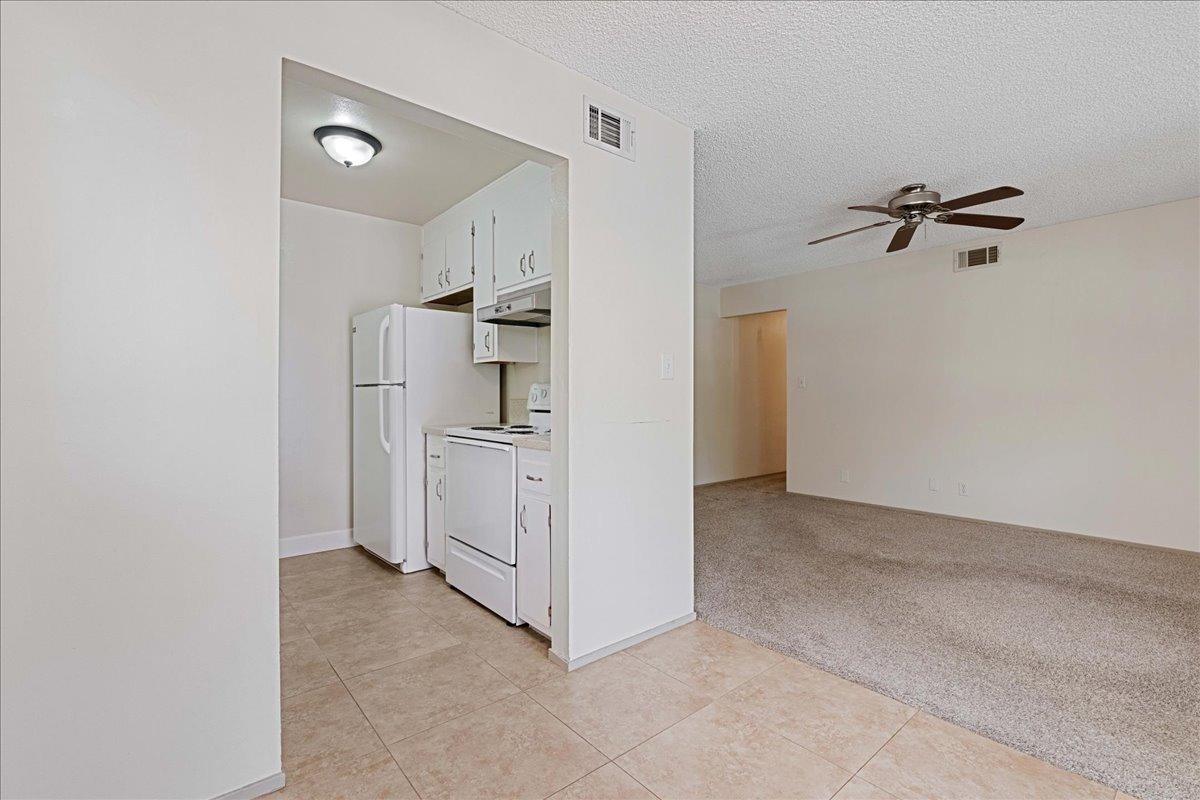 Photo #14: 225055774 Listing: Photo #14