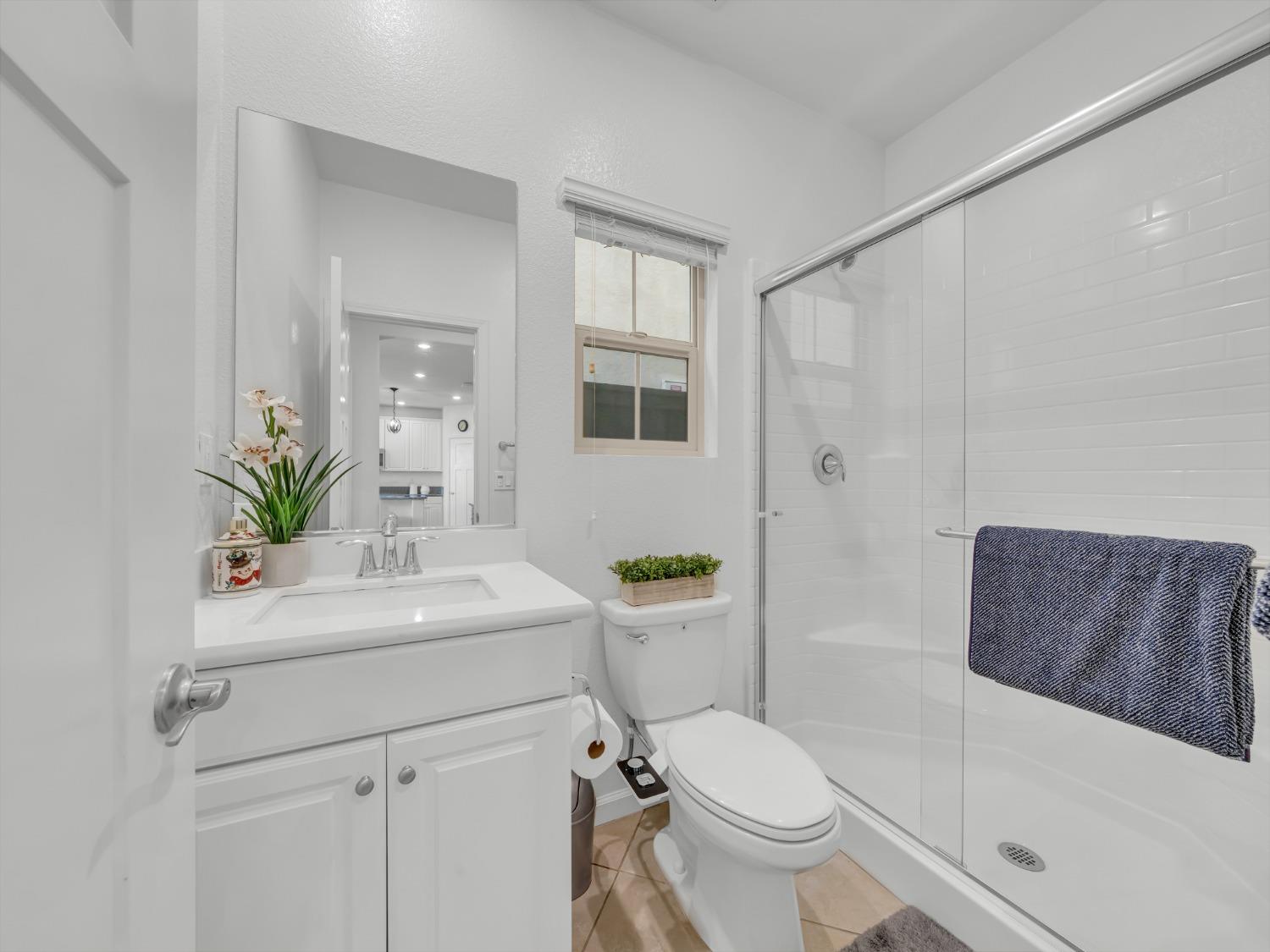 Avanti Drive, El Dorado Hills, California image 16