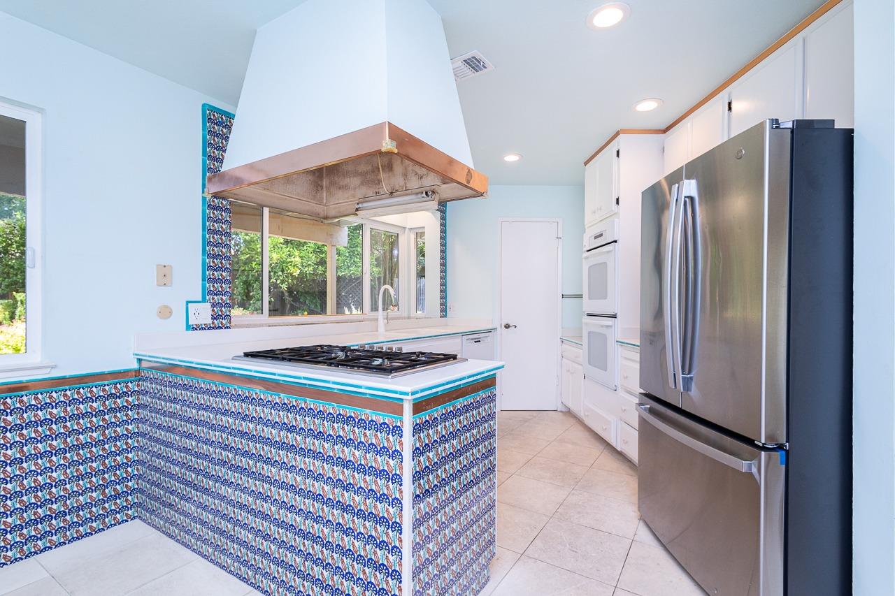 Detail Gallery Image 7 of 27 For 1205 Lantern Ct, Sacramento,  CA 95864 - 4 Beds | 3 Baths