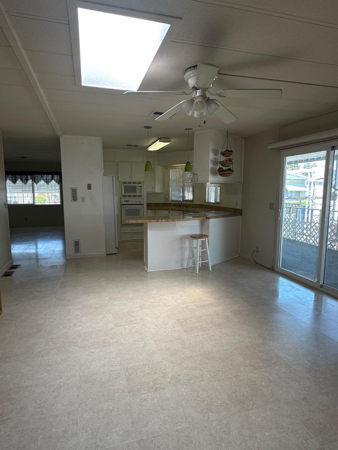Detail Gallery Image 33 of 39 For 3808 Maui Terr, Modesto,  CA 95351 - 2 Beds | 2 Baths