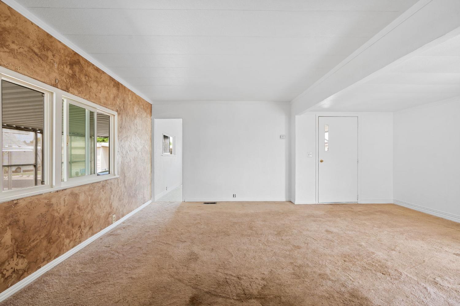 Villa Avenue #143, Clovis, California image 10