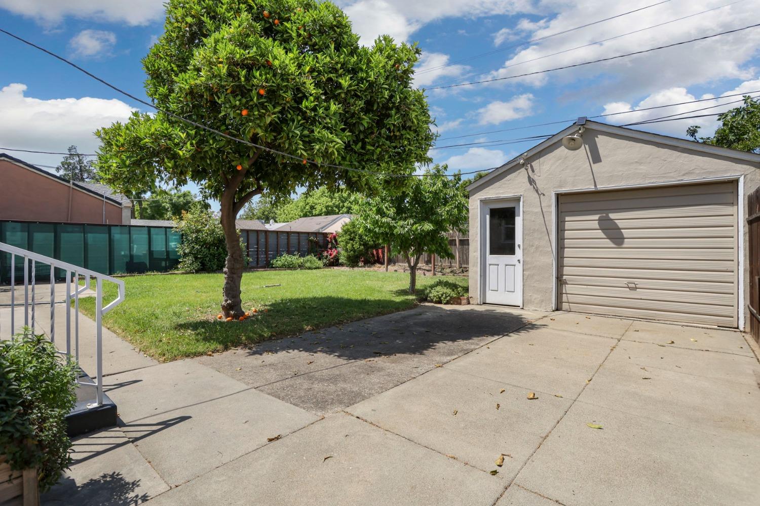 Detail Gallery Image 30 of 35 For 17 W Mendocino Ave, Stockton,  CA 95204 - 2 Beds | 1 Baths