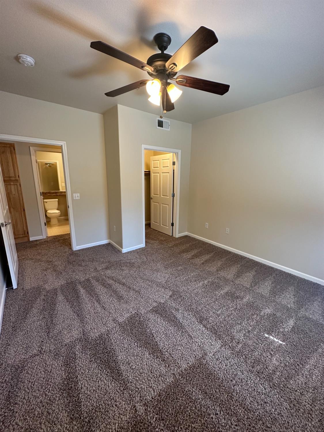 Photo #13: 225055530 Listing: Photo #13