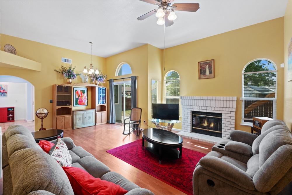 Ventnor Court, Sacramento, California image 14