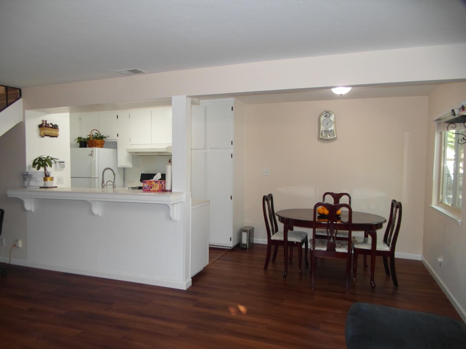 Photo #10: 225056119 Listing: Photo #10