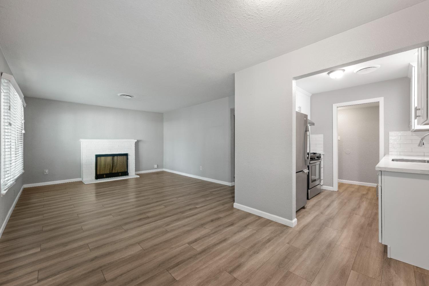 Kahn Street, Carmichael, California image 9