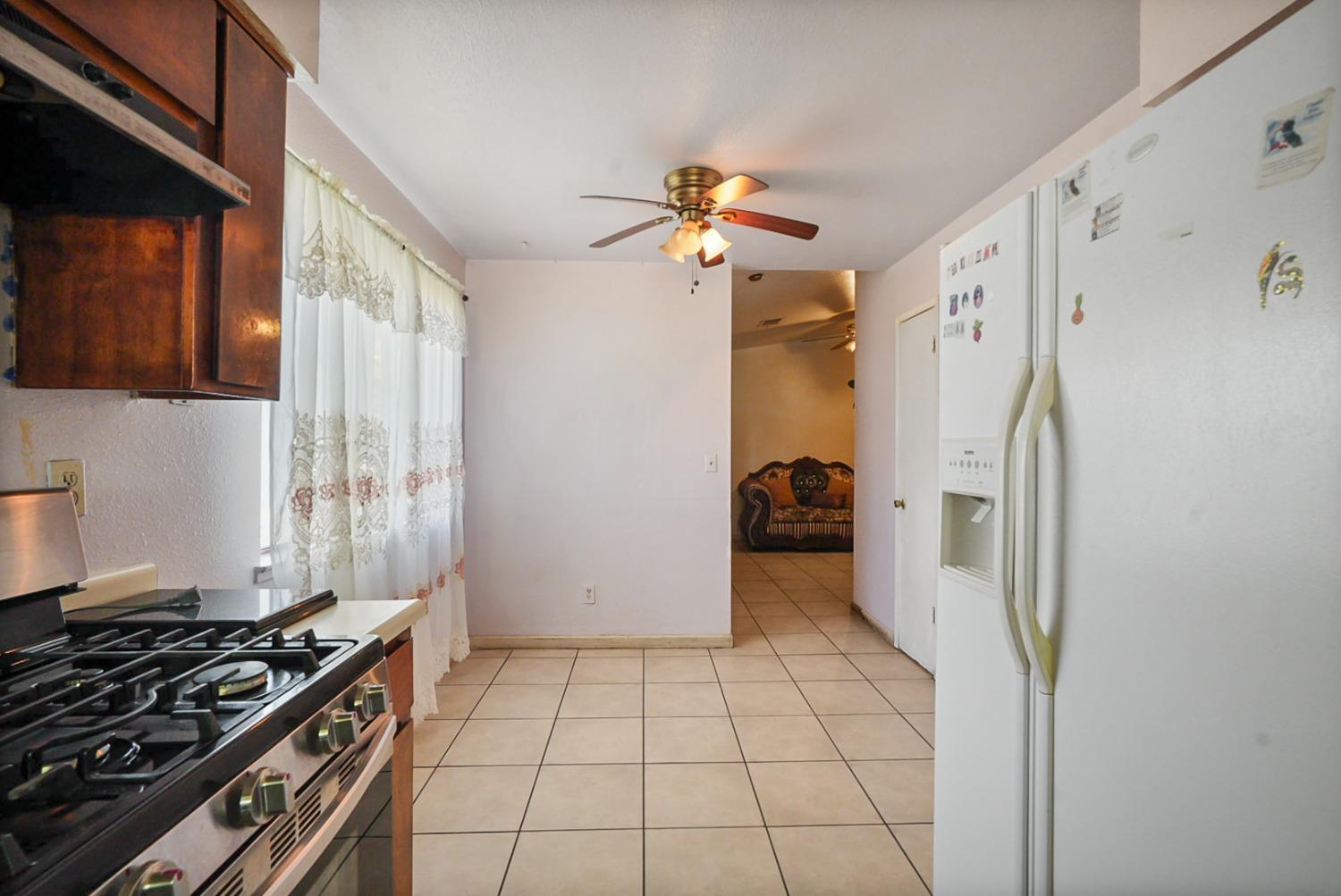 Gannet Court, Merced, California image 7