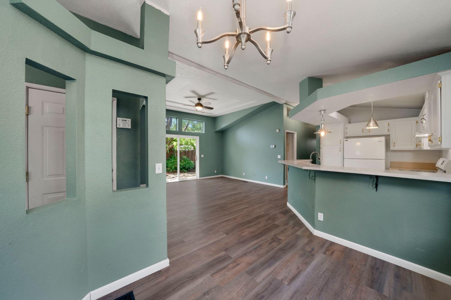 Wentworth Avenue, Sacramento, California image 9