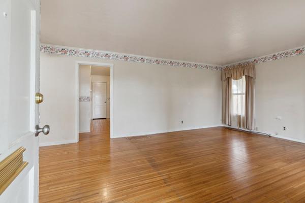 Detail Gallery Image 6 of 27 For 290 W 23rd St, Tracy,  CA 95376 - 3 Beds | 1 Baths