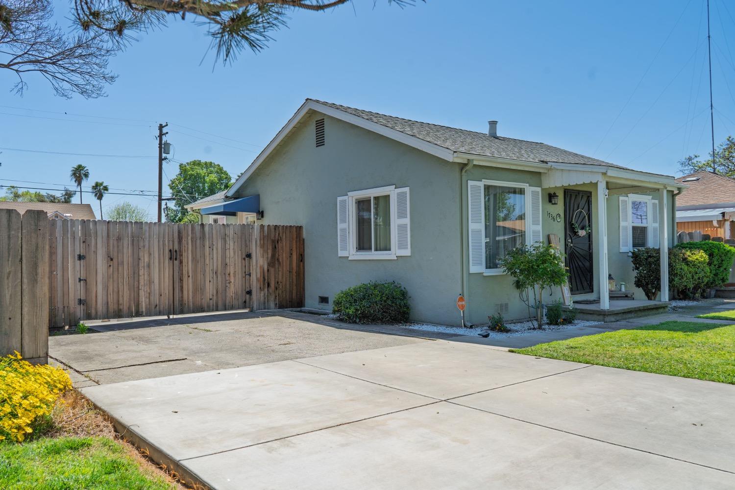 Idalou Avenue, Modesto, California image 4