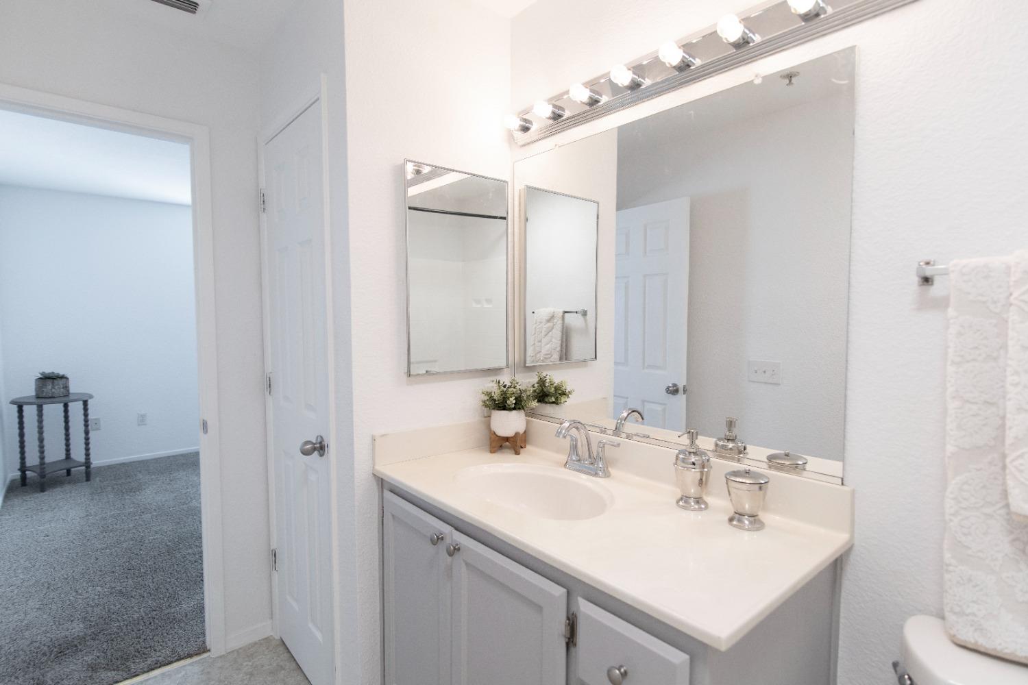 Photo #26: 225053685 Listing: Photo #26