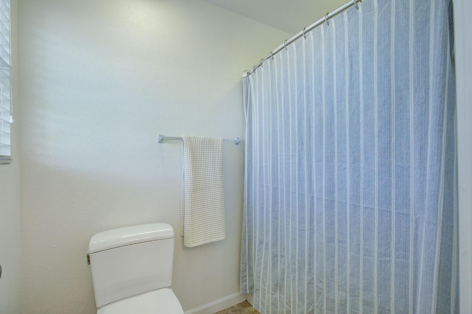 Davmore Lane, Lincoln, California image 39