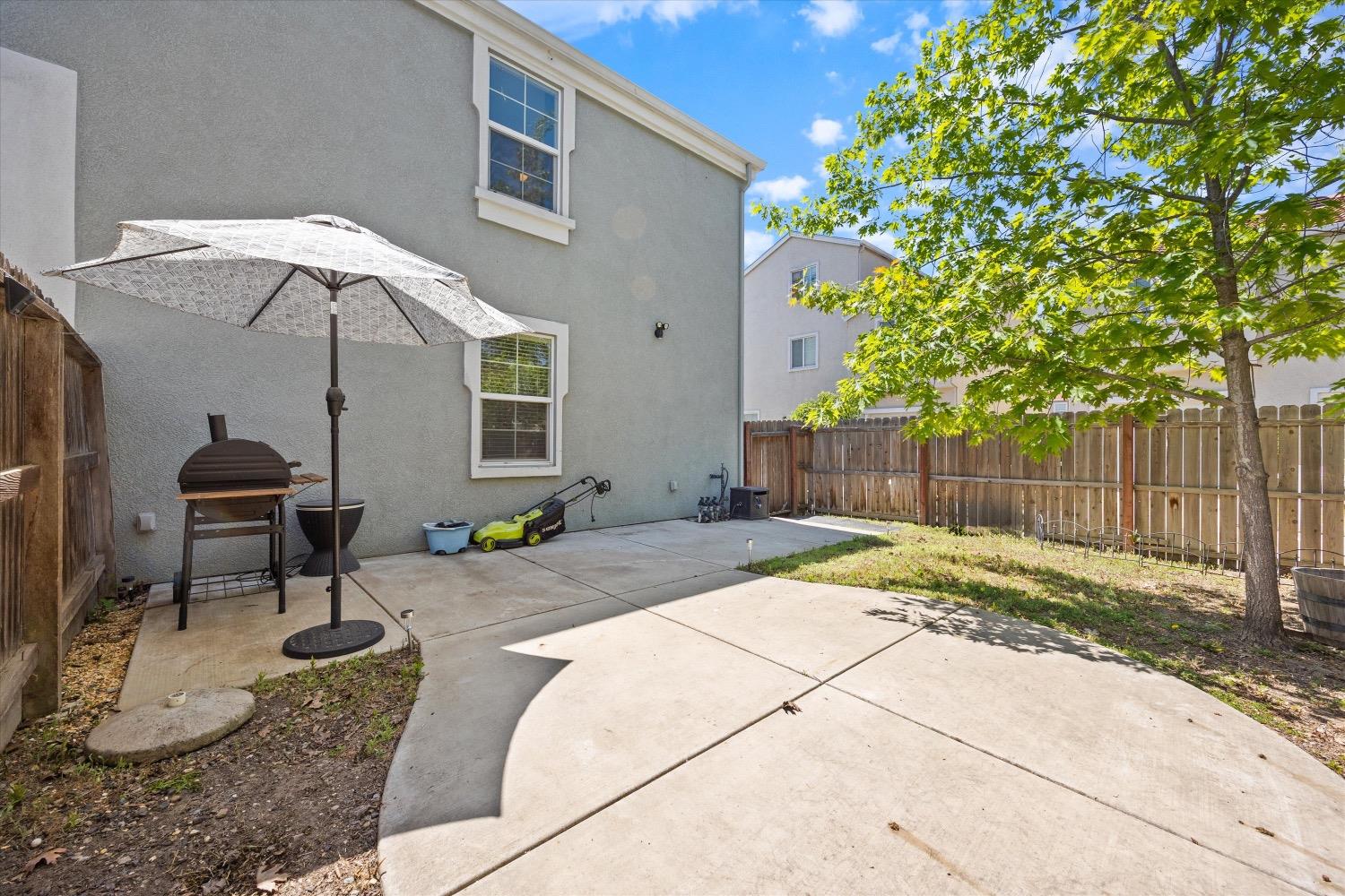 Detail Gallery Image 29 of 39 For 131 Ashwick Loop, Sacramento,  CA 95823 - 3 Beds | 2/1 Baths