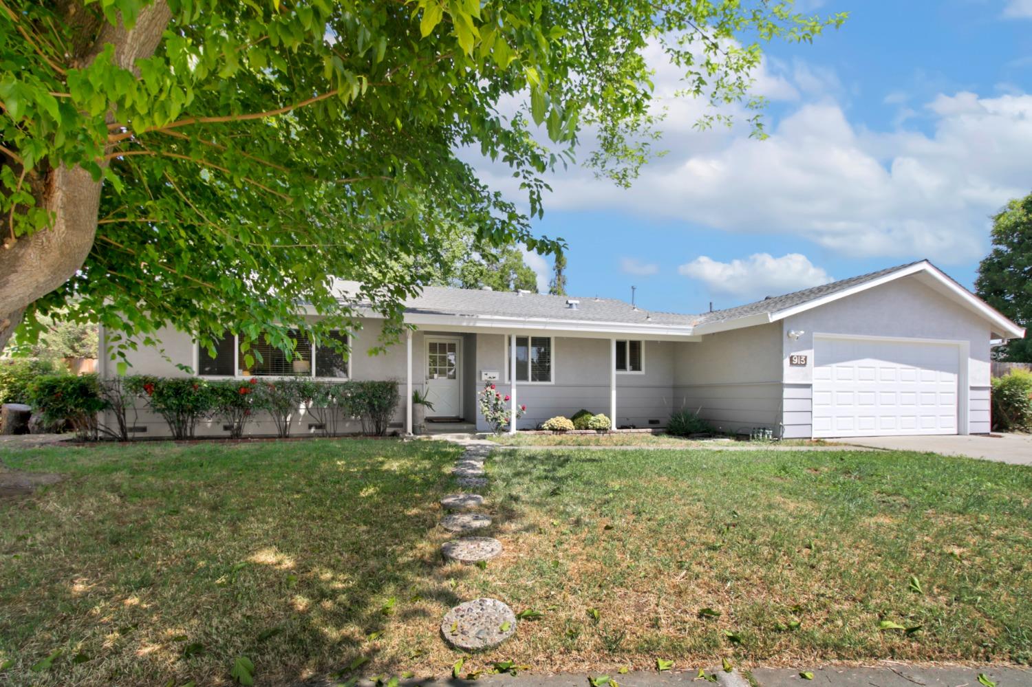 Archer Drive, Woodland, California image 2