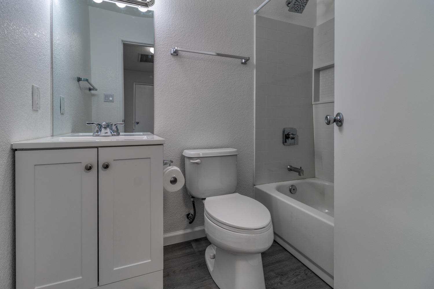 Greenholme Drive #3, Sacramento, California image 9