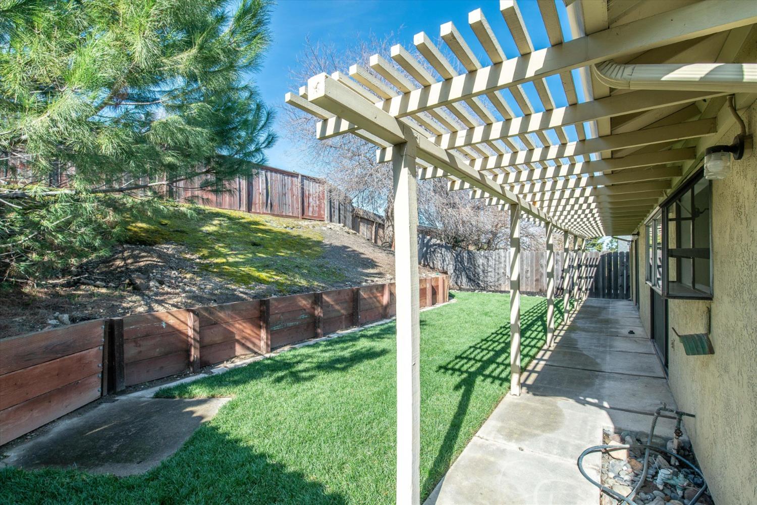 Detail Gallery Image 37 of 45 For 4046 S Royal Links Cir, Antioch,  CA 94509 - 4 Beds | 2 Baths