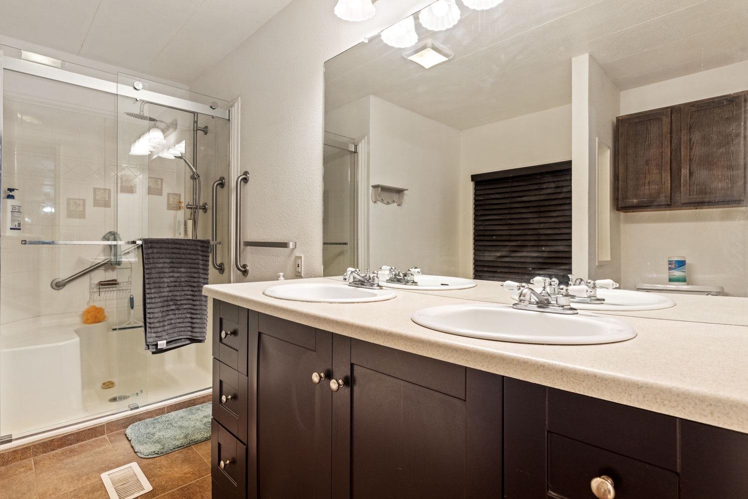 Detail Gallery Image 32 of 45 For 4399 Aplicella 56, Manteca,  CA 95337 - 2 Beds | 2 Baths