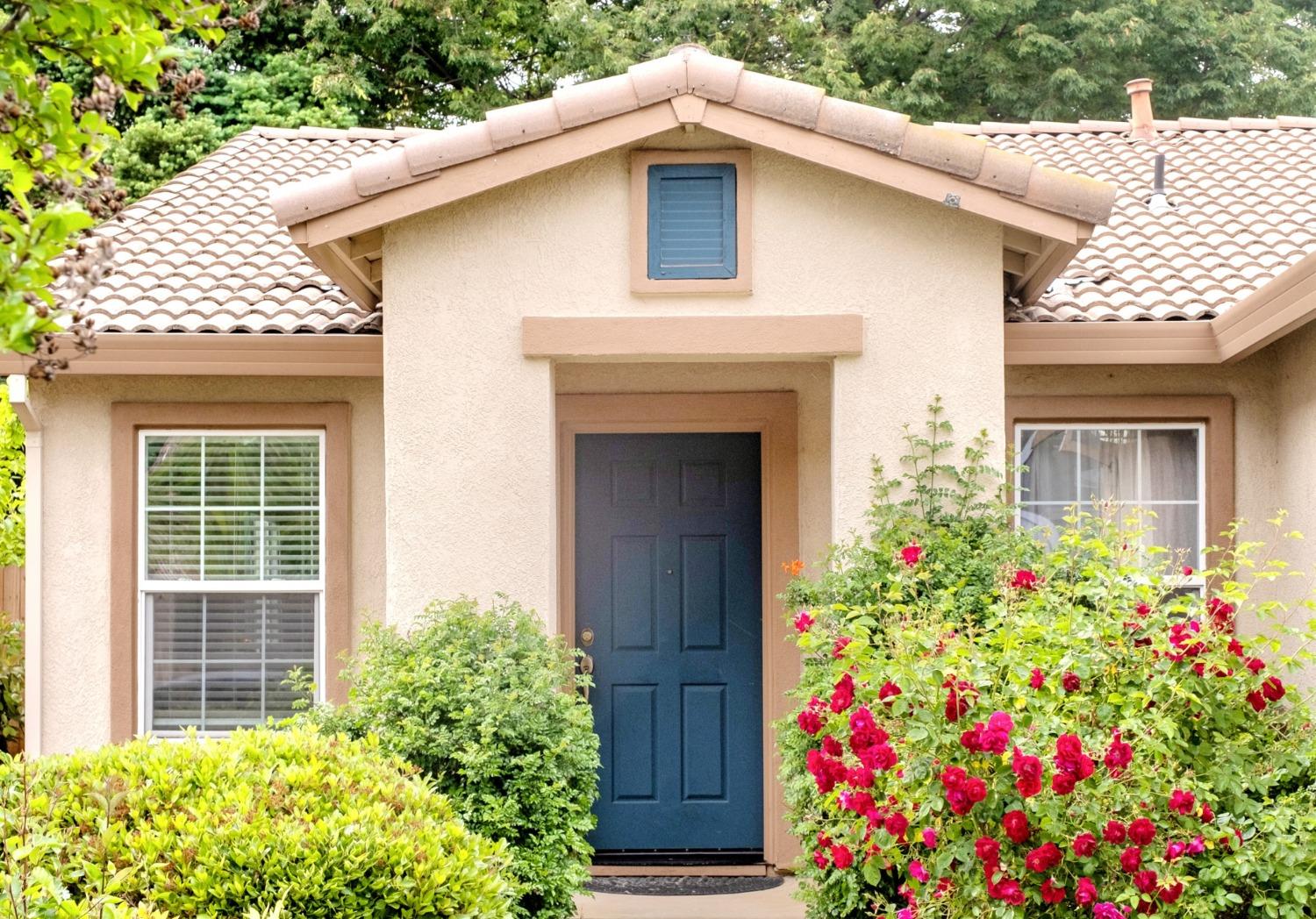 Detail Gallery Image 2 of 35 For 4274 Stromford Way, Mather,  CA 95655 - 4 Beds | 2/1 Baths