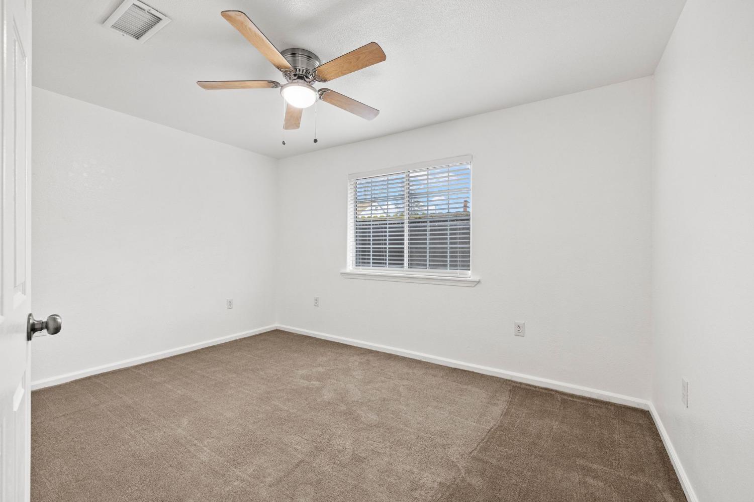 Ferrite Court, West Sacramento, California image 17