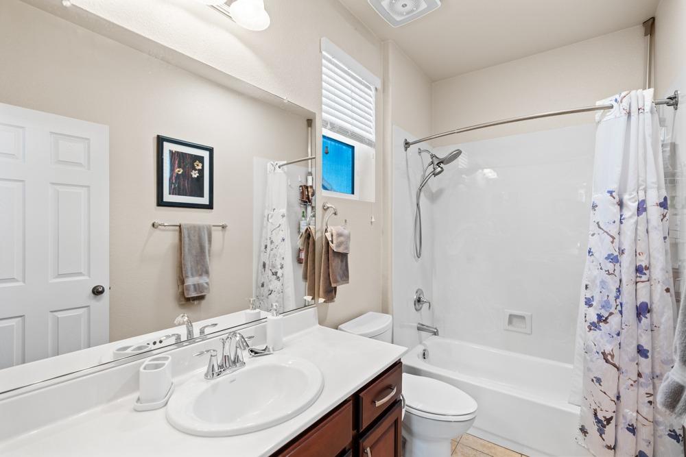 Laneworth Lane, Roseville, California image 25