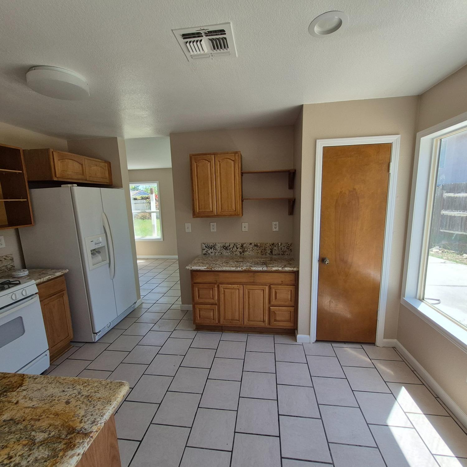 Basie Way, Rancho Cordova, California image 3