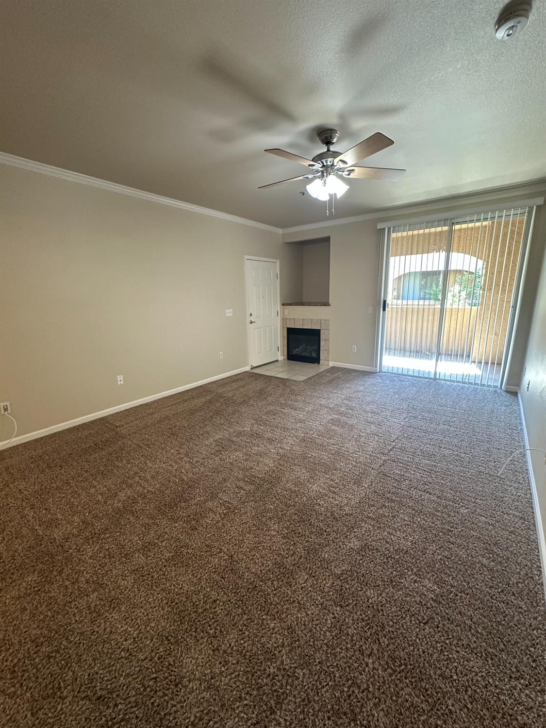 Photo #3: 225055530 Listing 